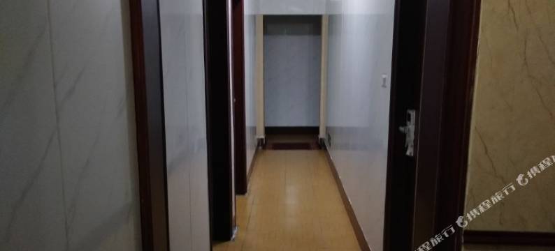 重庆月半湾商务宾馆图片