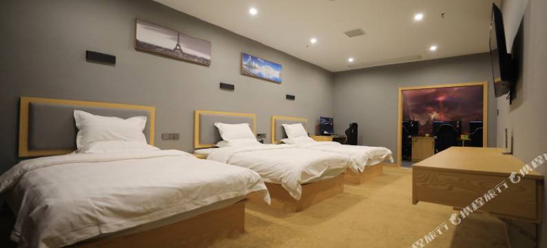 LC电竞主题酒店(黎川古城第一中学店)图片
