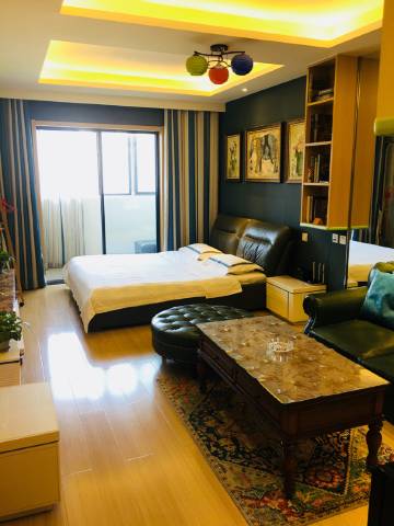 银川慵懒的猫~喵喵公寓