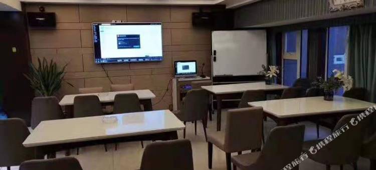 椰海瑞景酒店(漯河新玛特店)图片