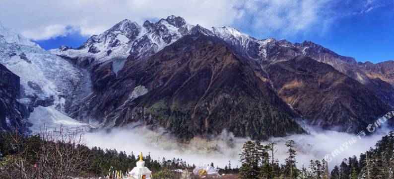 海螺沟玛阿洛磨途藏式民宿(磨西镇游客中心店)图片