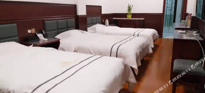 玛曲德吉欢巴宾馆图片