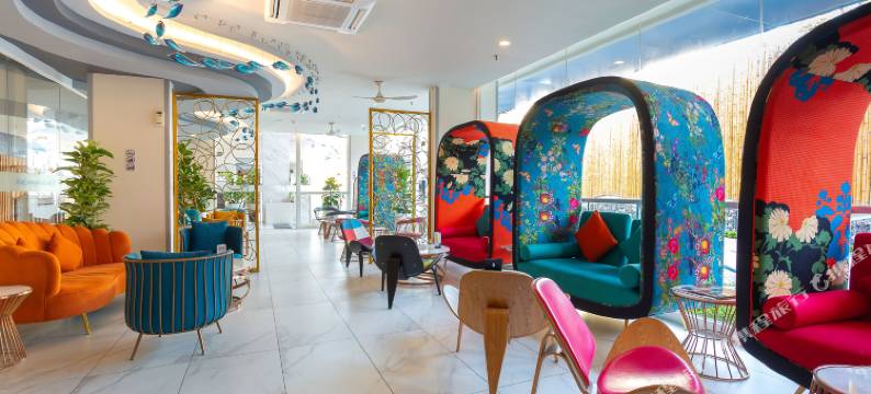 客莱福巴东普吉岛酒店(Hotel Clover Patong Phuket)图片