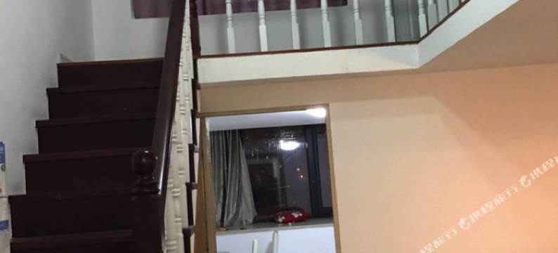 青年白领青旅(上海中佳路店)图片