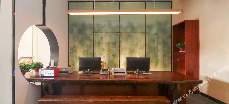 华容罗曼缔克酒店图片