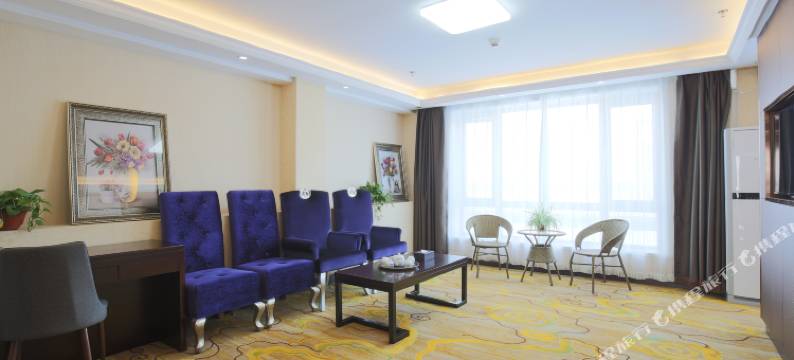 方正金色湖缤酒店(高铁站店)图片