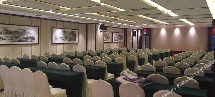 关东宾馆(长春火车站店)图片