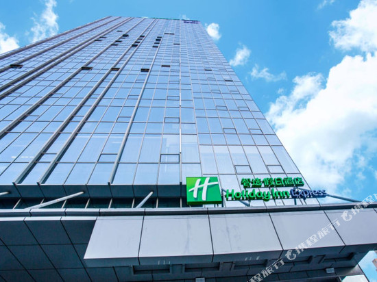 盘锦中心智选假日酒店