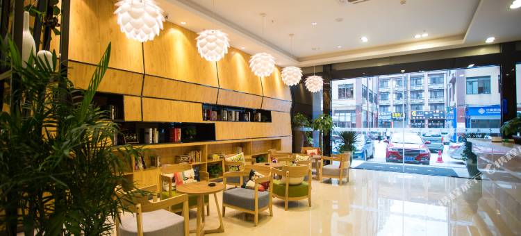 亨通酒店(防城港行政中心店)图片