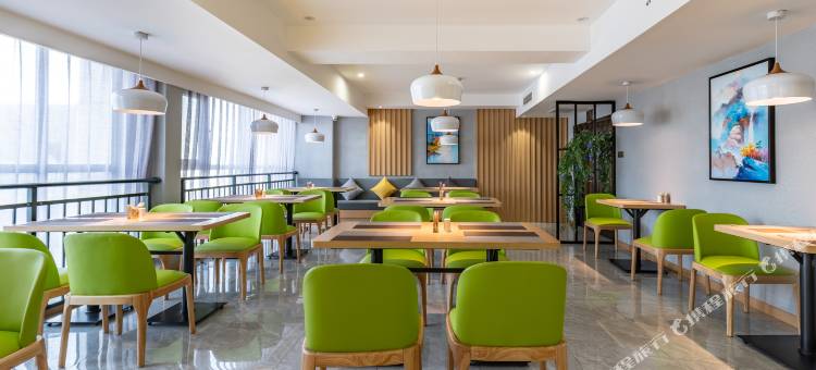 艾尚未来酒店(解放路店)图片