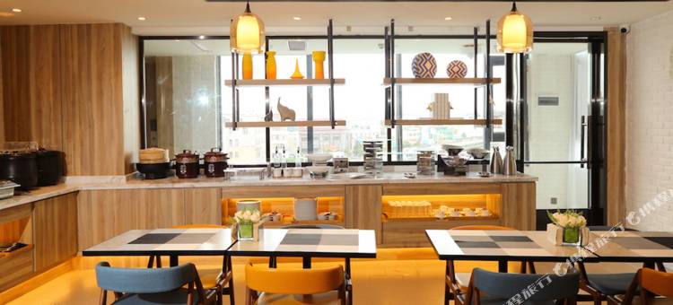 汉庭优佳酒店(昆明世纪金源广场店)图片