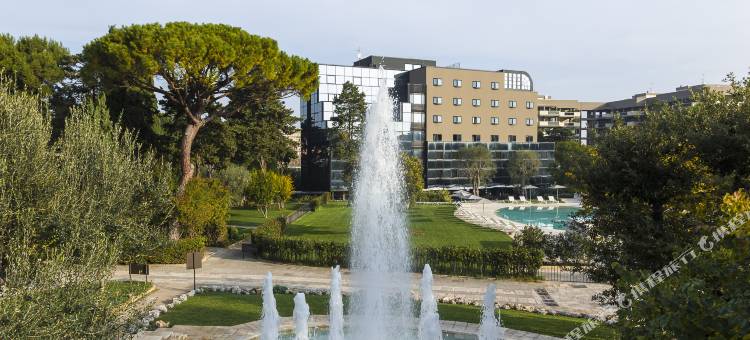 卡尔杜奇罗马纳齐美美居别墅酒店(Mercure Villa Romanazzi Carducci Bari)图片