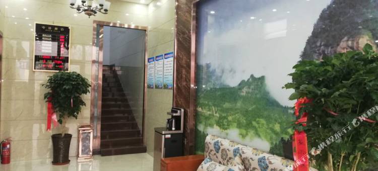 润天花雨宾馆(天水南站店)图片