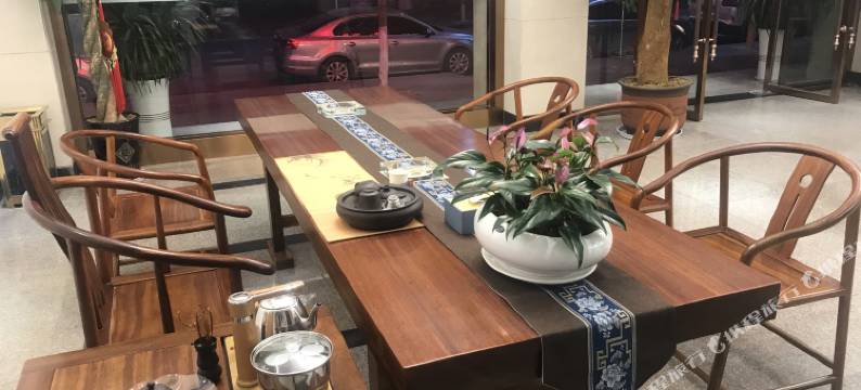 梁河盈海宾馆图片