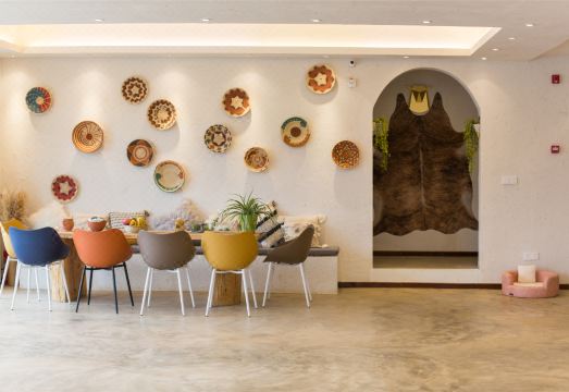 Gulu‘s house Lake View Smart Holiday Hostel Hotel Overview