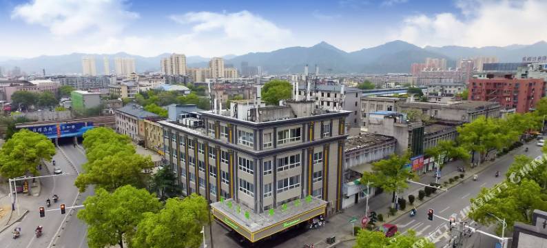 乘务酒店(陶溪川创意广场雕塑瓷厂店)图片