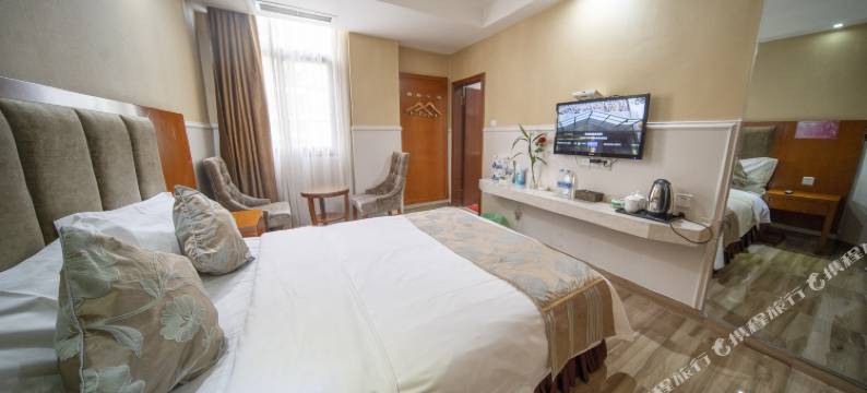 仪陇华晨映象商务酒店图片