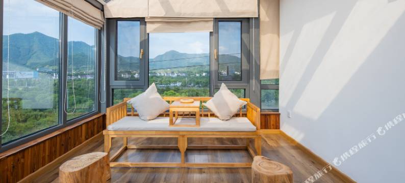 花筑·伴夏民宿(九华山换乘中心店)图片