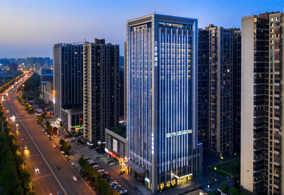 长沙麓谷亚朵酒店外景图