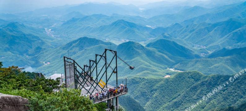 安吉绿庭·温泉度假野奢竹景villa美宿(余村两山景区店)图片