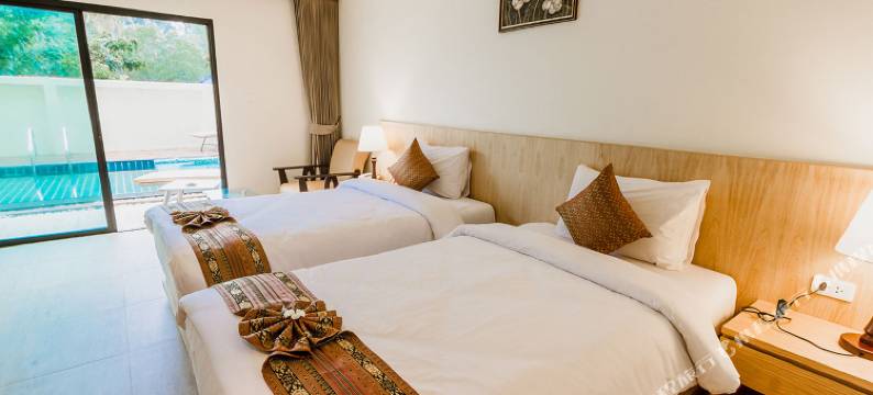 普吉岛机场海滩酒店(Airport Beach Hotel Phuket)图片