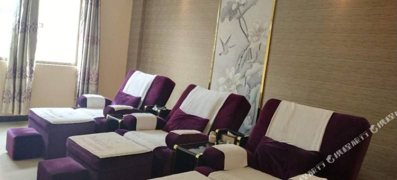 云朵时尚酒店(清远石角沙滩店)图片