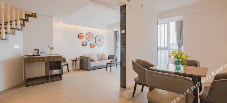 欢乐颂Loft酒店(诸暨大学城店)图片