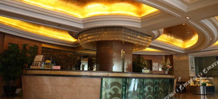 深圳国宾大酒店(罗湖口岸黄贝岭地铁站店)图片