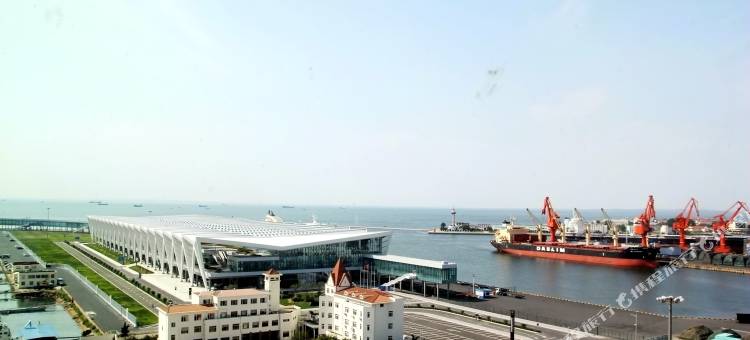 斯维登度假公寓(青岛火车站栈桥店)图片