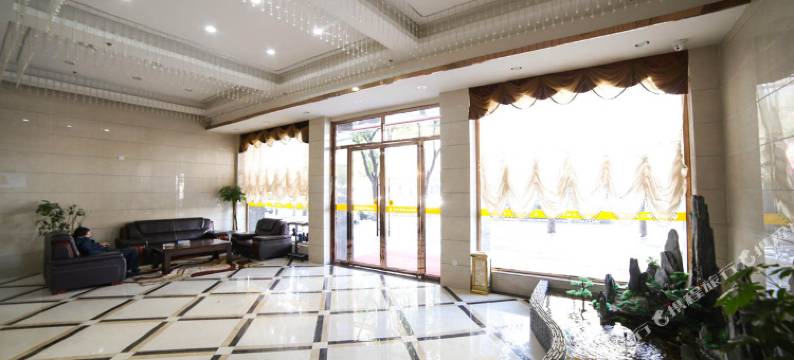 钟祥卓仑酒店图片