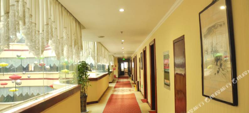 临汾育花园大酒店(临汾鼓楼店)图片