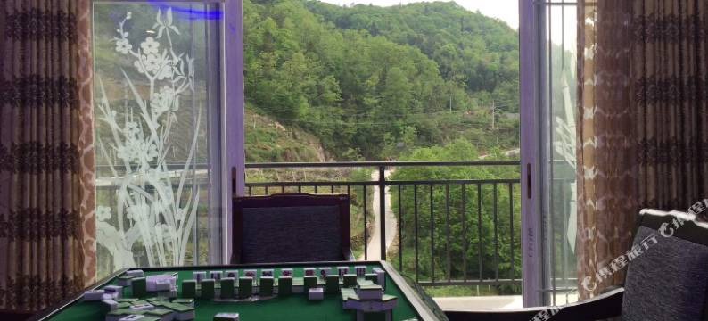 建始花坪镇聚丰园山庄图片