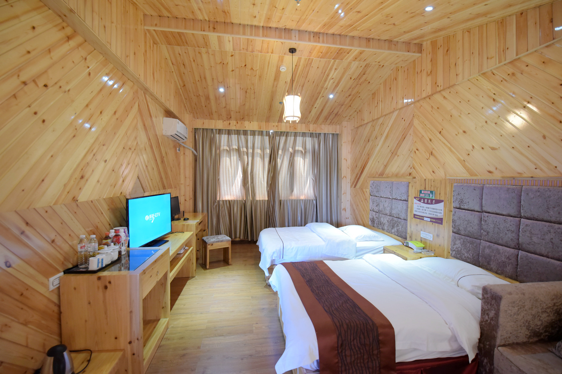 Yage Hotel Over view