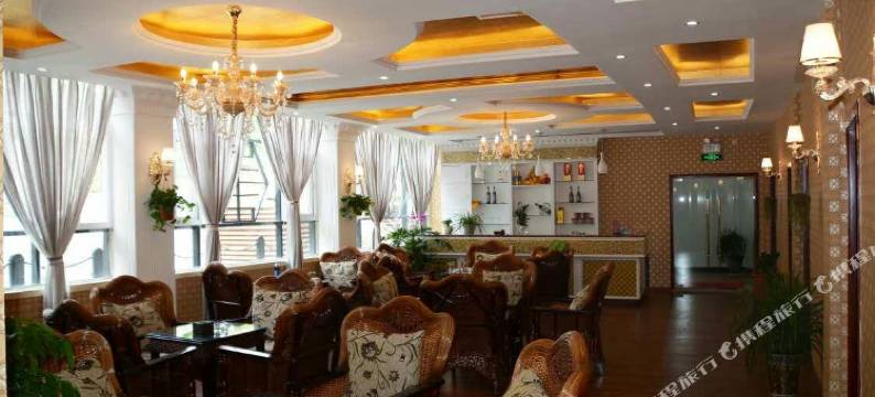 马尔康土司天然阁酒店图片