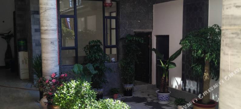 大理半山楼客栈图片