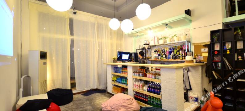 武汉公子楼上请青旅图片