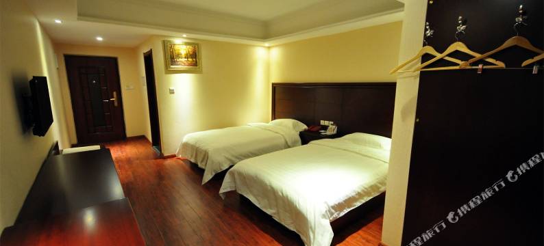 金凤凰商务酒店(郑州博览中心地铁站店)图片