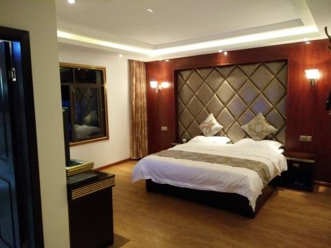 理县藏艺大酒店