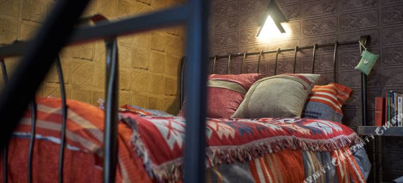 上海霍格沃兹外滩老弄堂里的魔法学院公寓图片