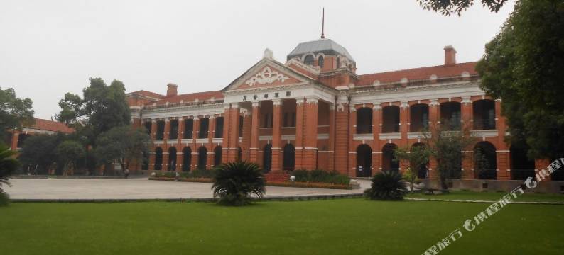 武汉旅途客栈(黄鹤楼户部巷店)图片