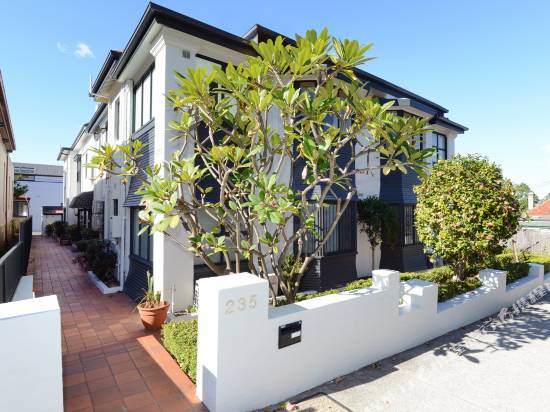 悉尼亞弗卡旅館