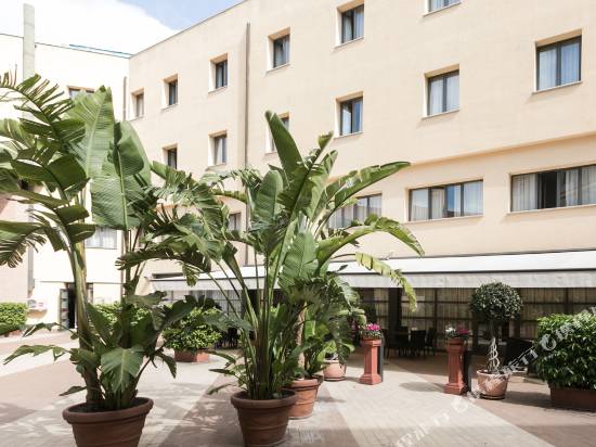 羅馬聖喬凡尼B&B酒店