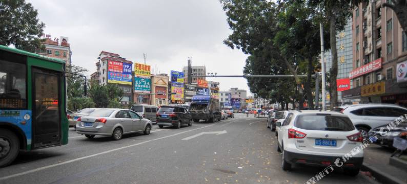 云海酒店(塘厦东浦市场店)图片