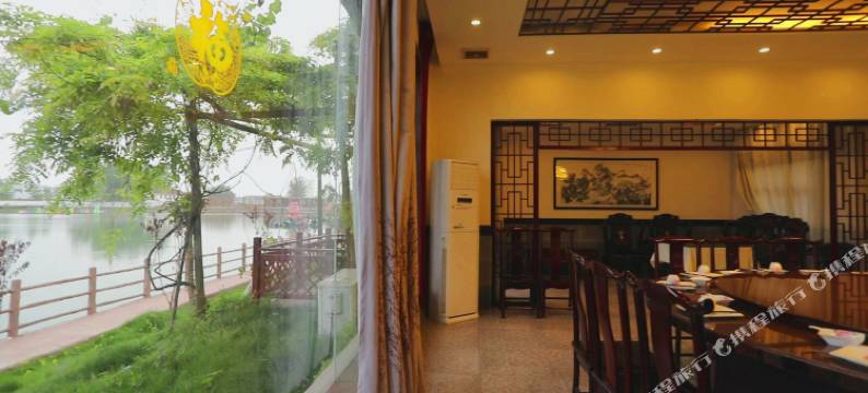 阜阳火车站欢乐城酒店图片