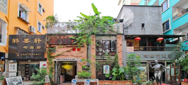 深圳鸿运住宿(大芬地铁站店)图片