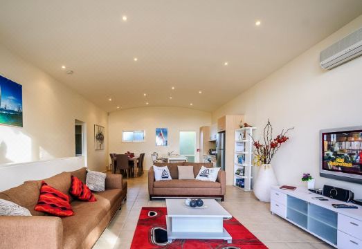 Whitehaven,Cowes Hotel Overview