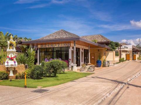 普吉島拉威VIP雙卧卧室別墅by Alegher Kata