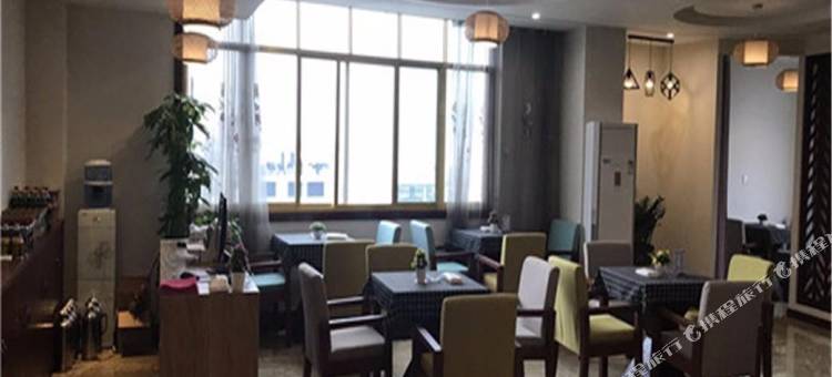 维艾斯国际酒店(雷波店)图片