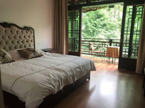 青城后山品味道家客栈(泰安古镇店)