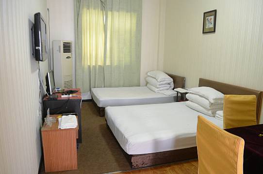 襄阳市雅居宾馆